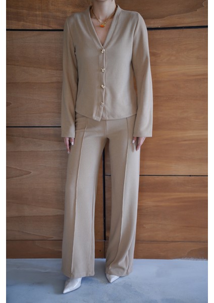 Selanik Kumaş Geniş Paça Düğmeli Ceketli Kadın Takım