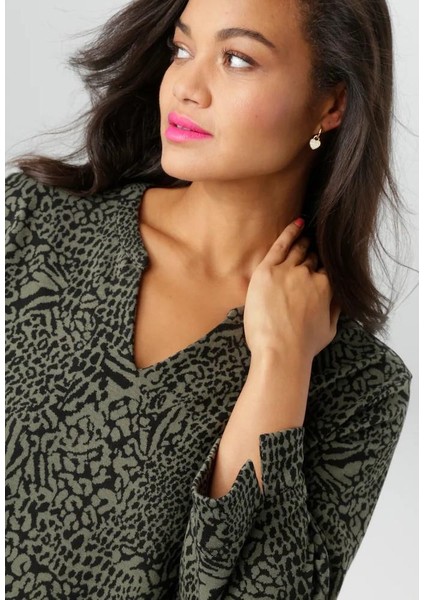 Kadın Büyük Beden Haki, Yan Cepli, Truvakar Kol, V Yaka Ankor Kalın Elbise 65N39112 fırsatları