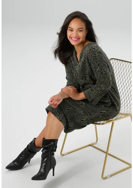 Kadın Büyük Beden Haki, Yan Cepli, Truvakar Kol, V Yaka Ankor Kalın Elbise 65N39112 indirimleri