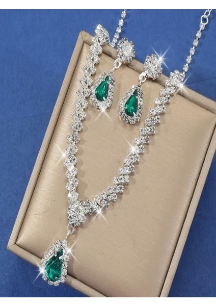 Gümüş Kaplama Yeşil Damla Taşlı Şık Düğün Seti