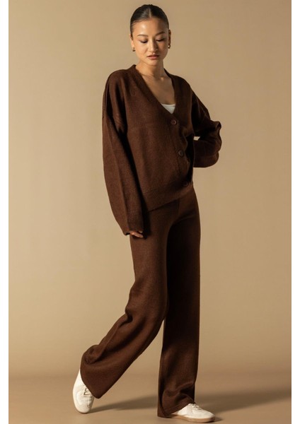 V Yaka Hırka Pantolon Triko Takım Kahve 9368-TK fiyatları
