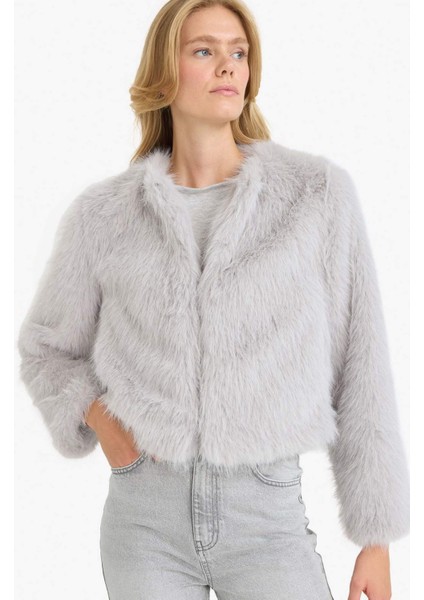 Regular Fit Kısa Suni Kürk F2147AX25WN