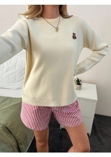 Kadın Bisiklet Yaka Ayıcık Işlemeli Triko Kazak indirimleri