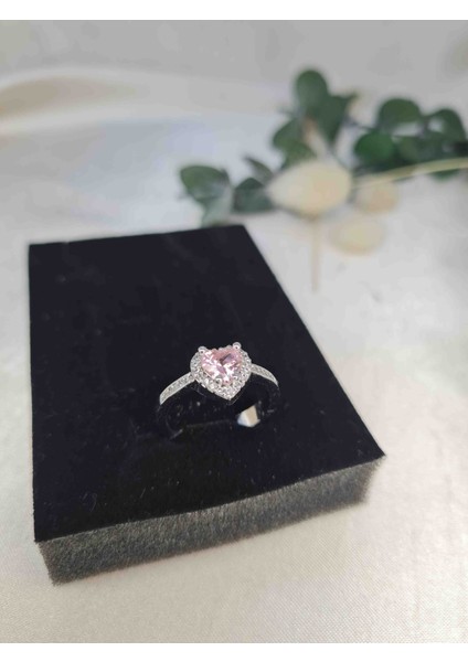 Kalp Kesim Pembe Taşlı Zarif Kadın Yüzük – Işıltılı Gümüş Renk Ayarlanabilir Model fiyatları