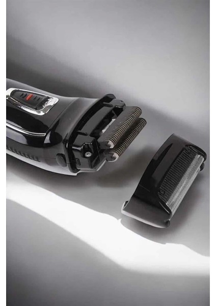 Şarjlı Paslanmaz Çelik Bıçaklı ve Kablosuz Saç Sakal Tıraş Makinesi modelleri