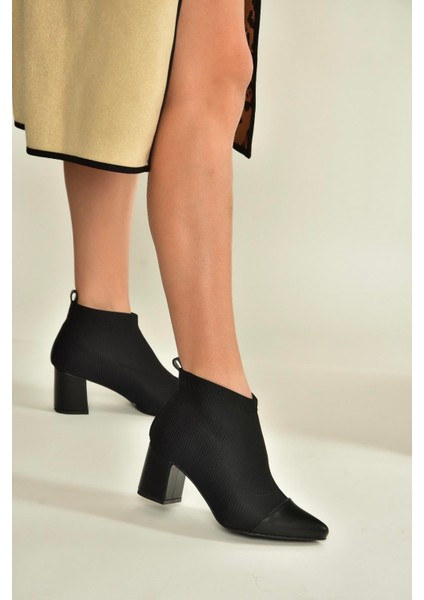 V820178004 Siyah Triko Kumaş Kalın Topuklu Kadın Ayakkabı fiyatları