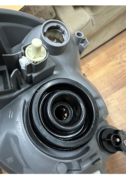 Toyota Yaris Ön Sağ Sol Far Lambası Elektırıklı Tip 2003-2005 indirimleri