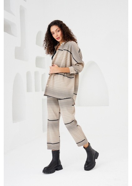 Yatay Çizgi Desenli Oversize Kesim Gömlek fiyatları