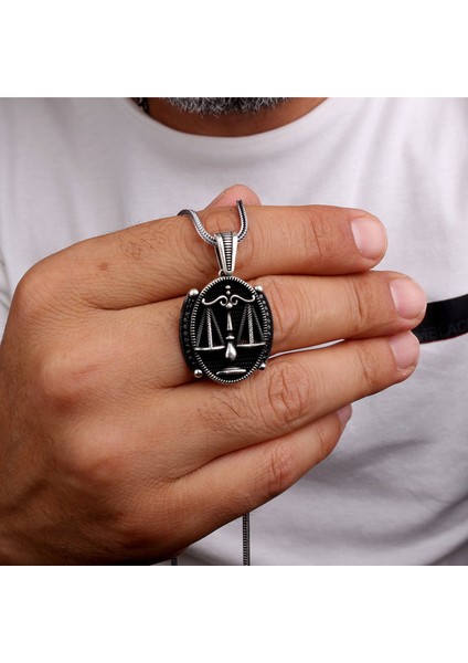 925 Ayar Gümüş Mikro Taşlı Adalet Motifli Yüzük fiyatları