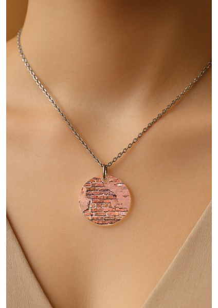 Şeffaf Sert Akrilik Kolye Ucu ve Üzeri Zincirli Desenli Kolye Duvar