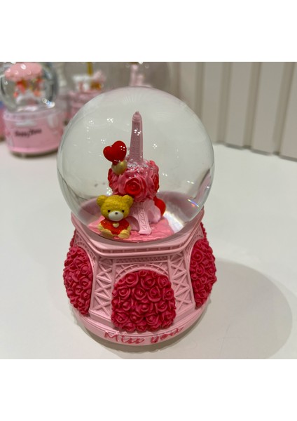 Paris Eyfel Kulesi Sevgili Güllü Ayıcıklı Işıklı Müzikli Orta Boy Kar Küresi TKY0399