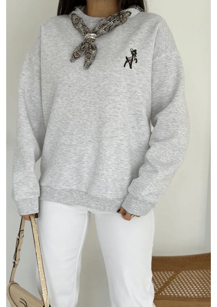 Kadın Dekoratif Yakalı Likralı Sweatshirt – Konforlu & Karakterli Stil fırsatları