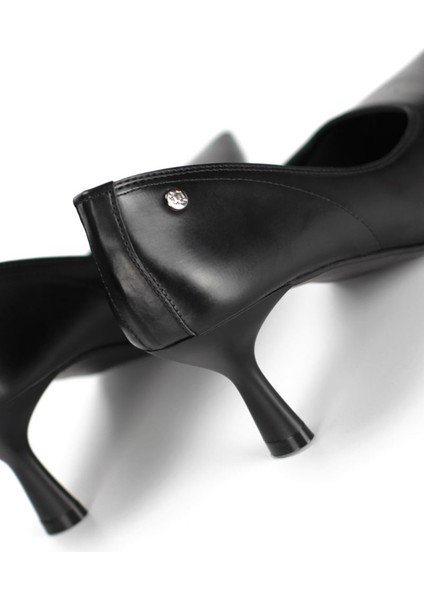 Abbey Siyah Cilt Orta Topuklu (6 Cm) Klasik Topuklu Ayakkabı fırsatları