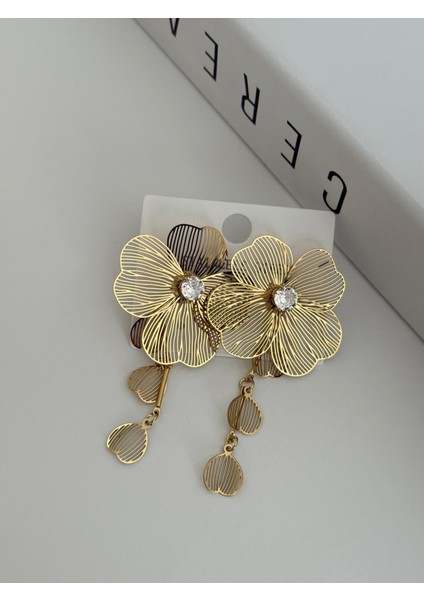 Çiçek Model Ince Plaka Taş ve Kalp Detay Sallantılı Gold Çelik Küpe fırsatları