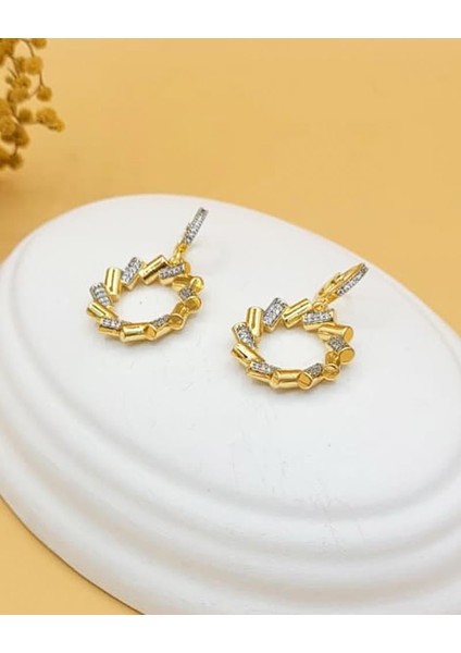 Zirkon Taşlı Pirinç Halka Küpe fırsatları