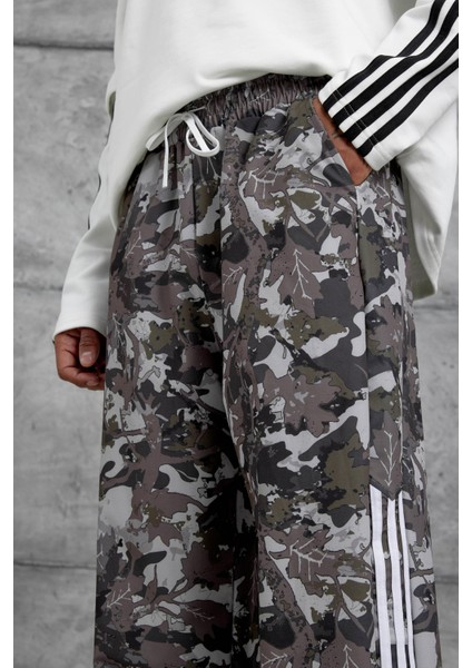 Yeşil Kamuflaj Desenli Paraşüt Kumaş Eşofman fırsatları