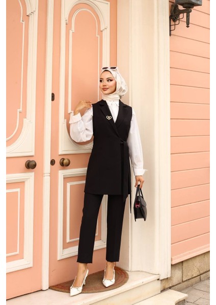 Broş Detay Kuşaklı Yelek Takım