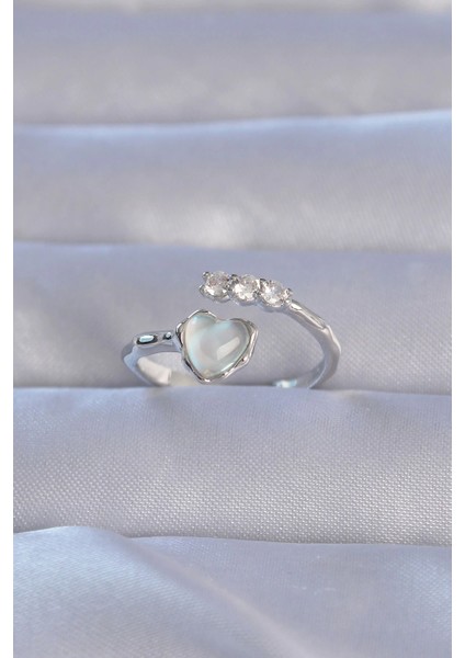 Bfs Pirinç Gümüş Renk Zirkon Taşlı Sedefli Kalp Model Ayarlanabilir Yüzük