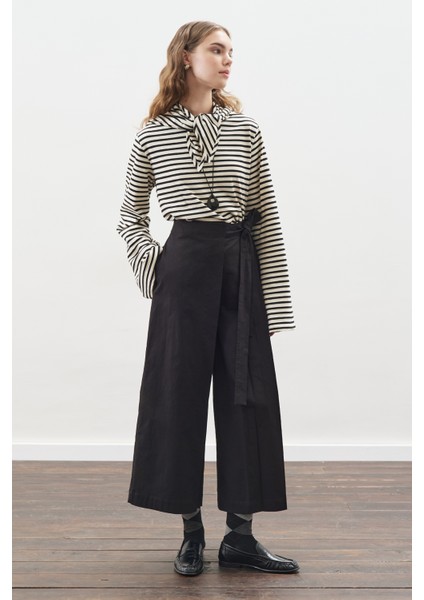 Etek Görünümlü Pantolon Siyah