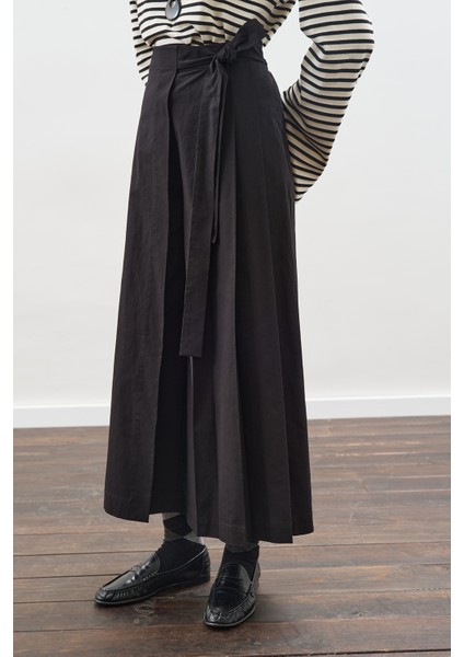 Etek Görünümlü Pantolon Siyah