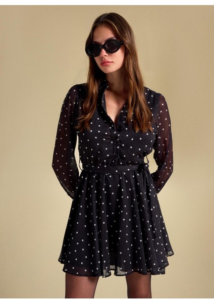 Yuvarlak Yaka Puantiyeli Beyaz - Siyah Mini Kadın Elbise PBF5WL-ELB0114 fiyatları