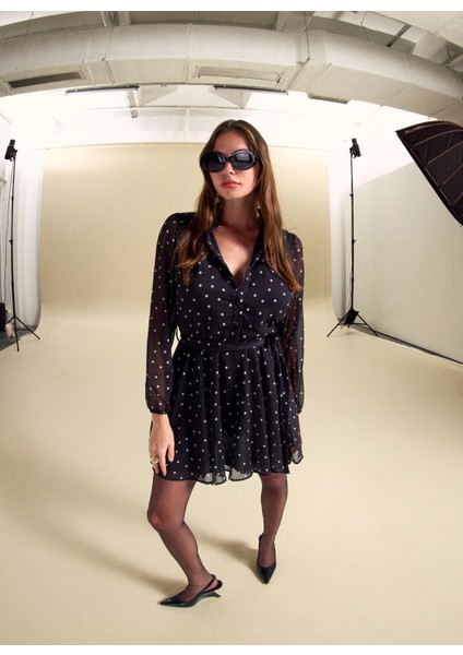 Yuvarlak Yaka Puantiyeli Beyaz - Siyah Mini Kadın Elbise PBF5WL-ELB0114 fırsatları