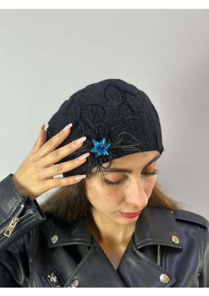 El Örgüsü Siyah Tüğlü Çiçekli Kadın Bere modelleri