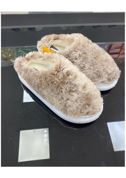 Peluş Kadın Yumuşak Kaymaz Taban Ev Terliği