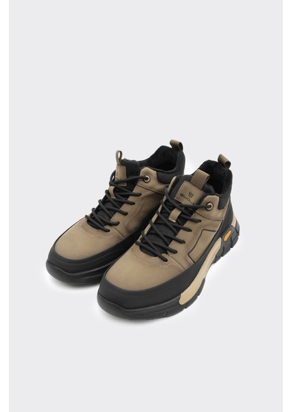 Bağcıklı Yüksek Taban Erkek Sneaker fiyatları