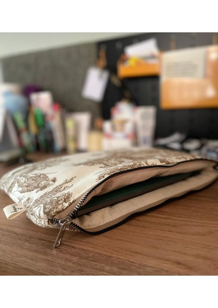 El Yapımı Toile De Jouy Desenli Tablet Çantası 11 Inç Gündelik Askısız Kadın El Çantası