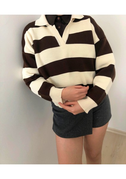 Çizgili Polo Yakalı Kadın Triko Kazak