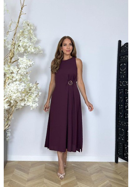 G1443 Broş Detaylı Kolsuz Tasarım Elbise Bordo