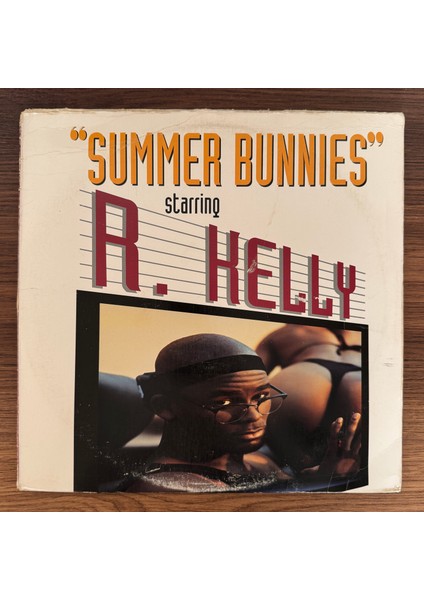 R. Kelly – Summer Bunnies