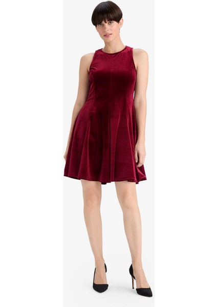 Bisiklet Yaka Kadife Kolsuz Mini Elbise G4358AX25AU fiyatları