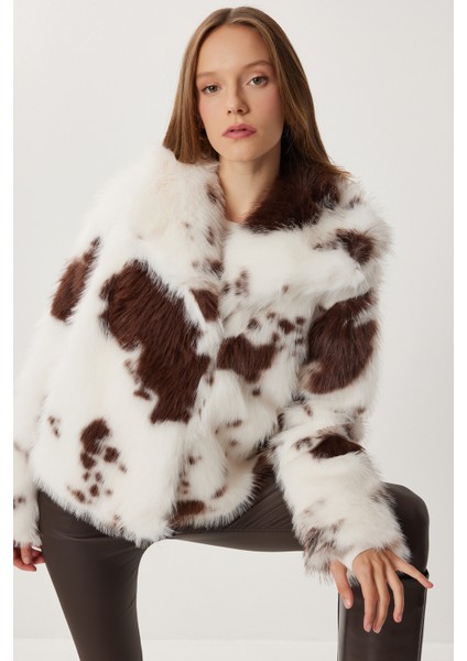 Hayvan Desenli Suni Kürk Ceket LZH0019 Kemik Kahverengi