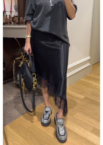 Etek Ucu Dantelli Saten Etek- Siyah modelleri