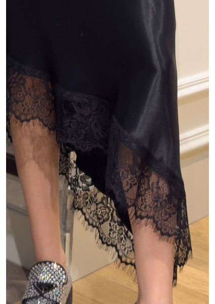 Etek Ucu Dantelli Saten Etek- Siyah indirimleri