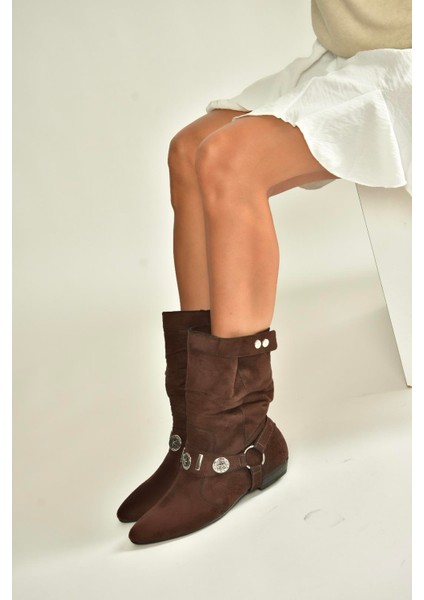 V380519002 Kahverengi Süet Düz Tabanlı Rahat Kalıp Kadın Bot fırsatları