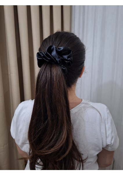 Kadın 3’lü Fiyonk Saç Tokası Seti + Scrunchie Hediyeli - Sonsuz Siyah fırsatları