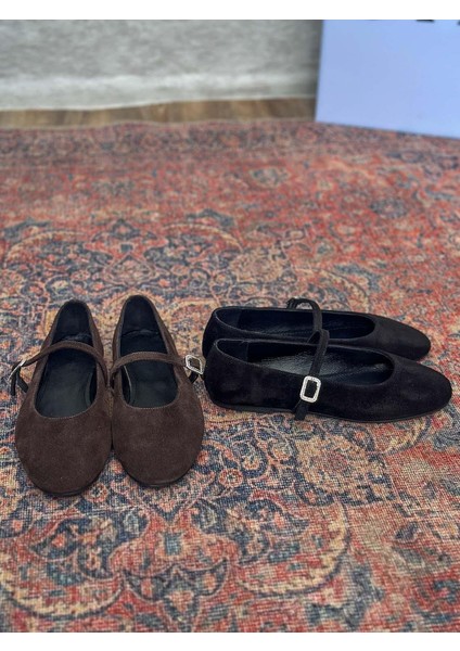 Velma Hakiki Süet Deri Taşlı Toka Detaylı Siyah Babet