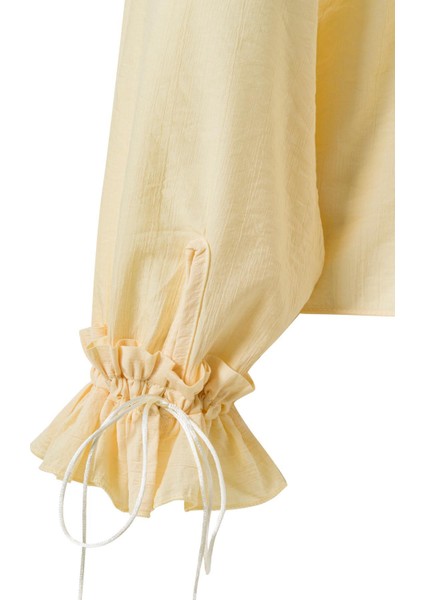 Önden Bağlamalı Fırfırlı Bluz Sarı fırsatları