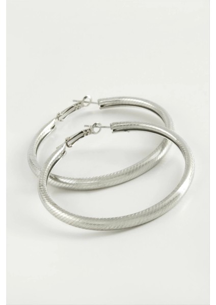 Noktalı Boru Halka Küpe 4,5 cm