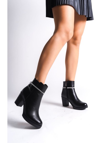 Arıa Fermuarlı Ortopedik Taban Taşlı Topuklu Kadın Bot Cst - Siyah