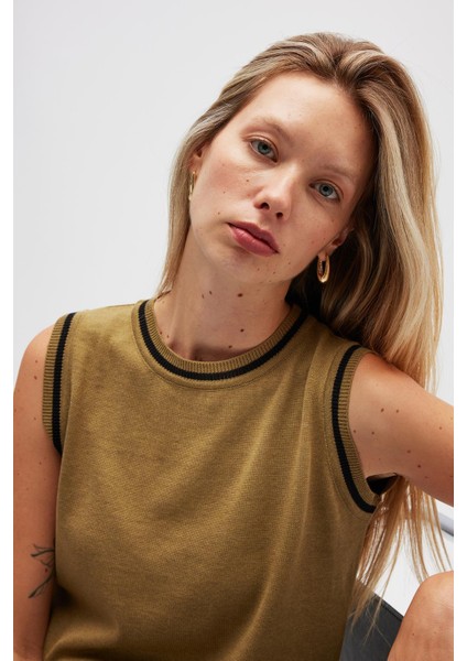 Rina Düz Örgü Kadın Triko Kolsuz Bluz - Zeytin Yeşili indirimleri