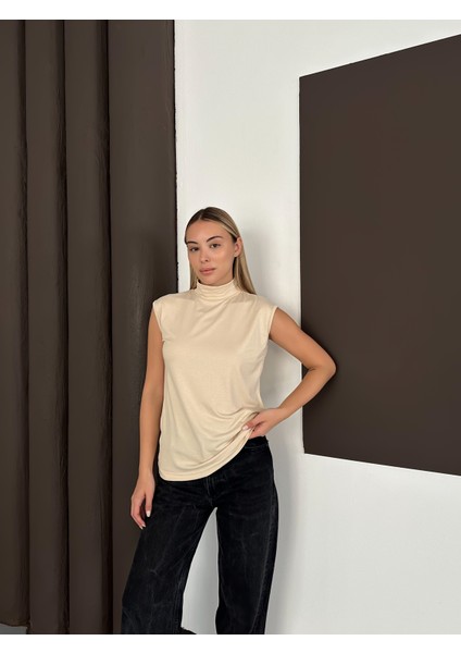 Kadın Sıfır Kol Boğazlı Body indirimleri