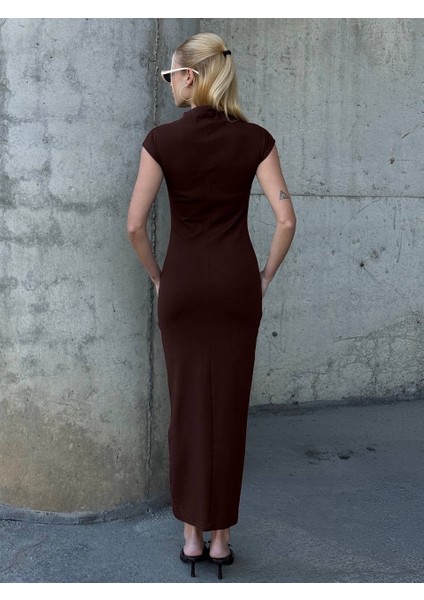 Kadın Yarım Balıkçı Yaka Kısa Kol Midi Elbise Vücudu Saran Fit Basic Elbise