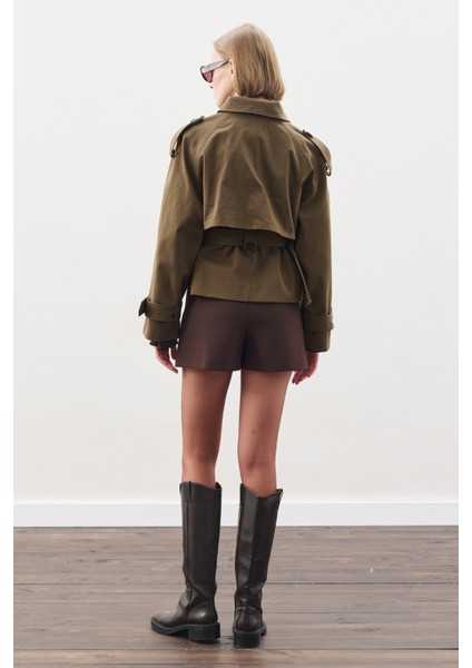 Kemerli Kısa Trençkot Haki