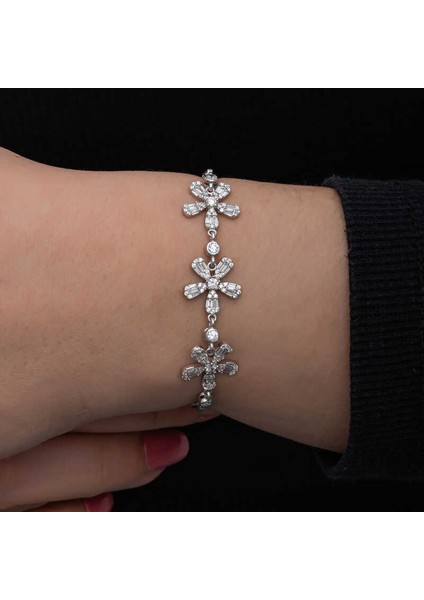 Gümüş Baget Çiçek Desenli Kadın Bileklik fiyatları