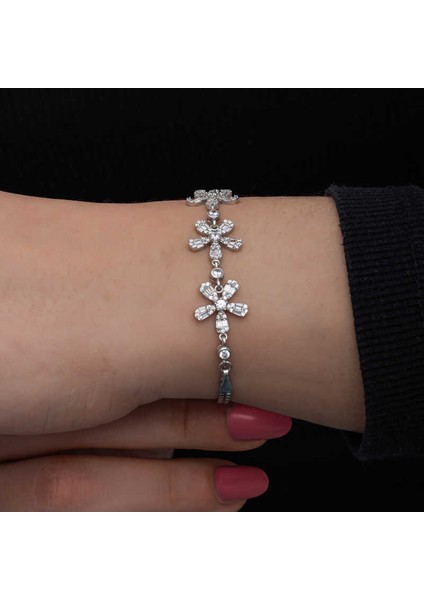 Gümüş Baget Çiçek Desenli Kadın Bileklik modelleri