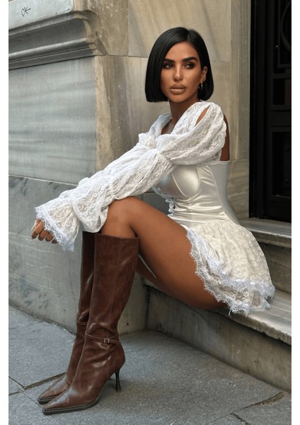 Önü Fırfırlı Altı Volanlı Elbise fiyatları